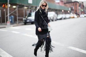 Fringe leather skirt | THEFASHIONGUITAR